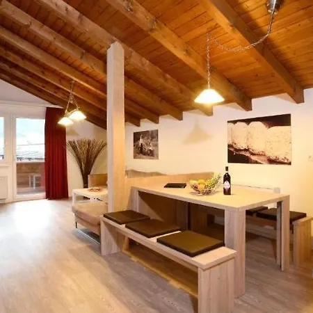 Zentrum Appartements Lorenzin Gaschurn Esterno foto